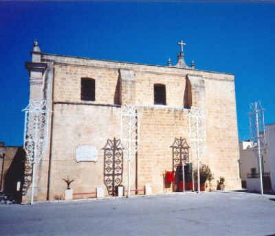 piazza Sant'Eufemia - Chiesa di Sant'Eufemia - Prospetto laterale piazza Sant'Eufemia - Chiesa di Sant'Eufemia - Prospetto laterale